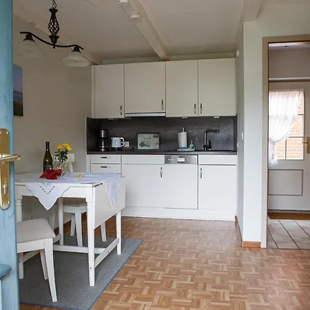 Апартаменты Gaestehaus Matzen Whg Sylt